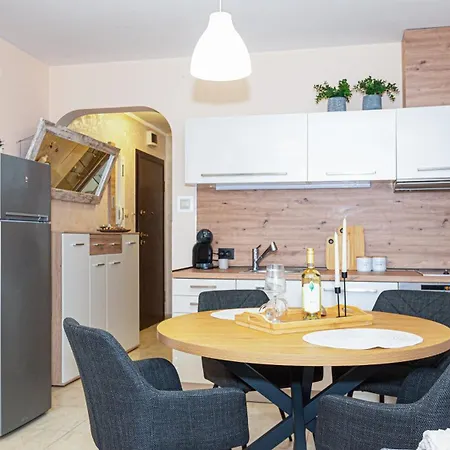 Lejlighed 1-bed In The Heart Of The Free Parking Burgas City