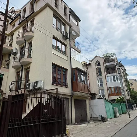 Lejlighed 1-bed In The Heart Of The Free Parking Burgas City